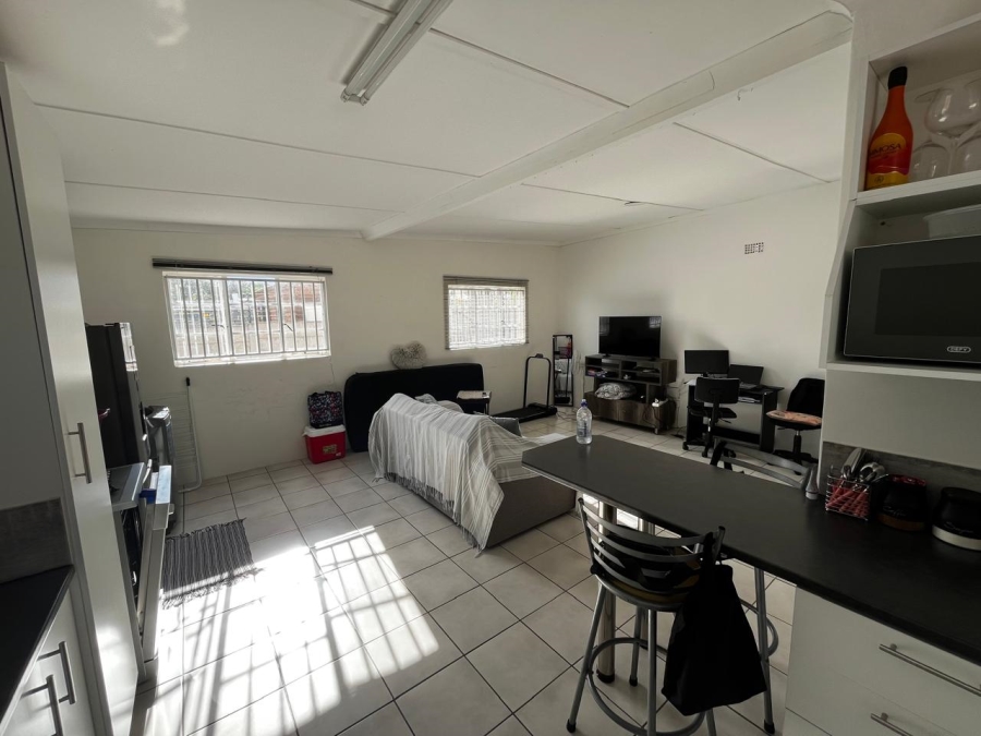 To Let 2 Bedroom Property for Rent in Rouxpark Western Cape